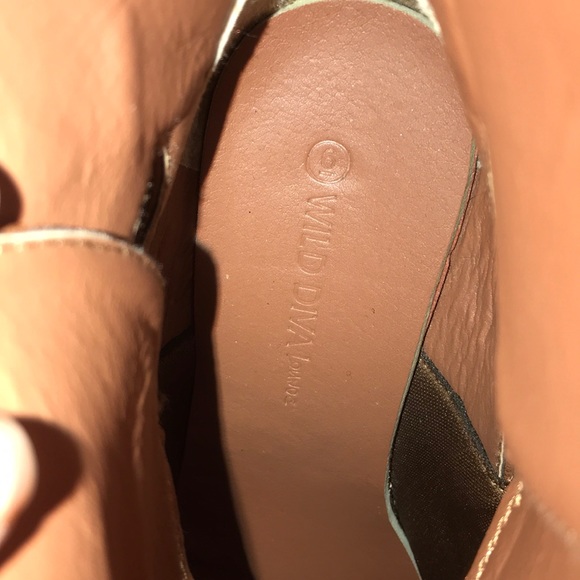 Booties - Picture 4 of 5